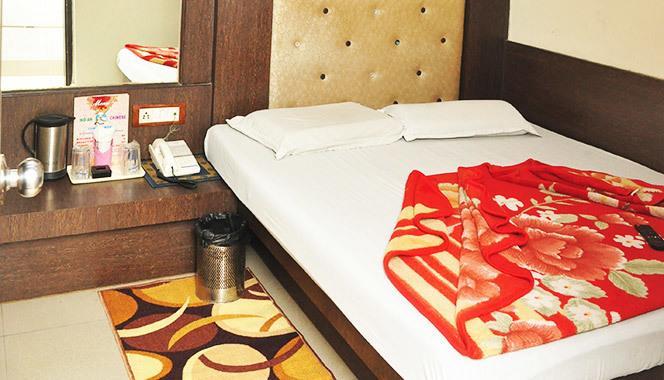 Hotel Shiv Palace Νέο Δελχί Δωμάτιο φωτογραφία